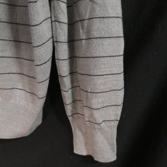 CLUB MONACO | XL - extra large | Striped Italian Merino V-Neck Sweater - Picture 14 of 14